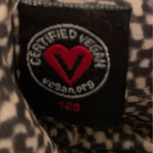 NWOT Urban Expresssions Black Hawthorn Perforated Belt Bag. - Picture 13 of 13